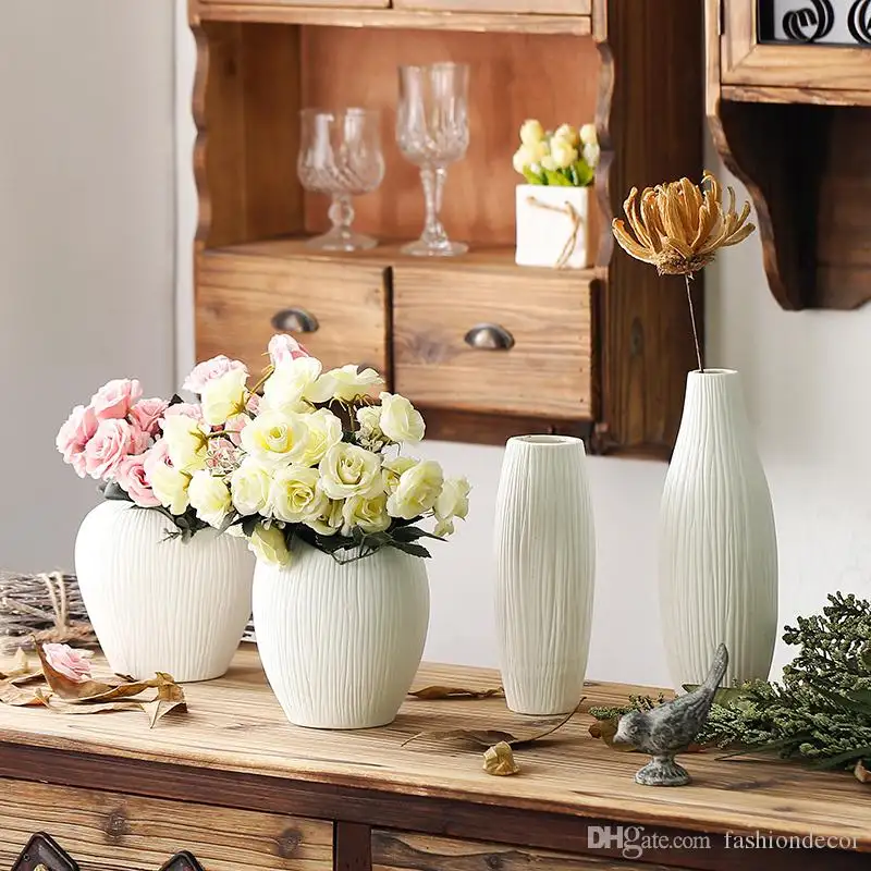 antik-seramik-d-n-dekoratif-vazo-modern-beyaz.webp