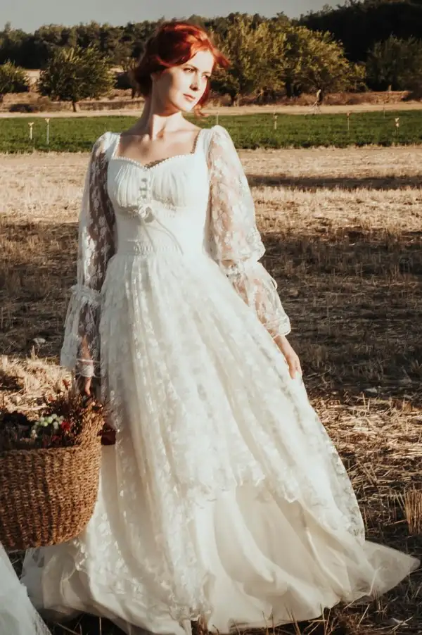 asimetrik-detayli-vintage-romantik-gel--9bdb-.webp