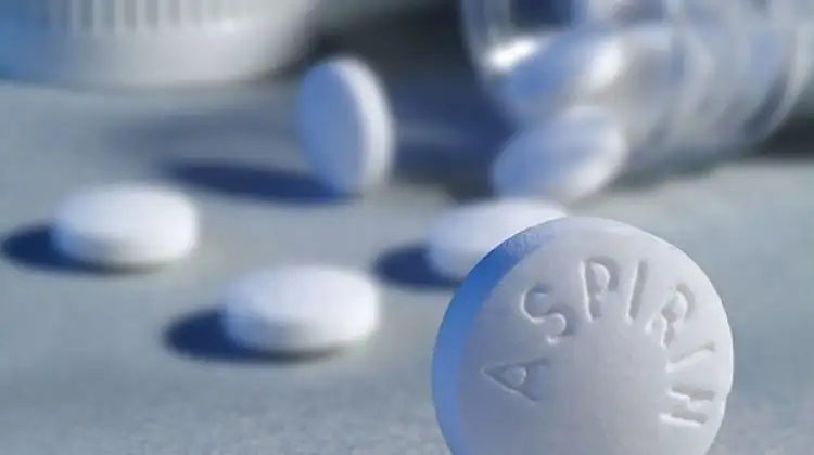 aspirin_sivilce_maskesi.webp