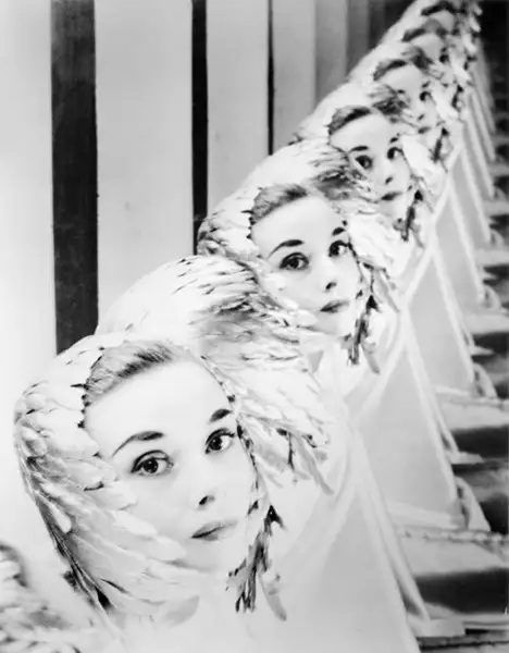 audrey-hepburn-blumenfeld-h724.webp
