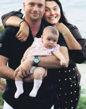 Ayelya_Akkoyun_-_Enis_Cergelinin_kzlarnn_ad_Alya_Deniz..webp