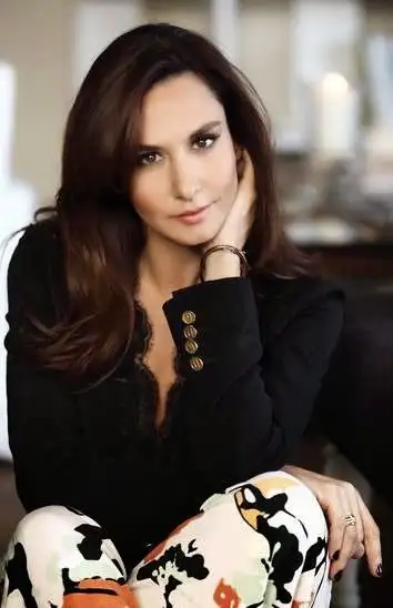 ayşe tolga 5.webp