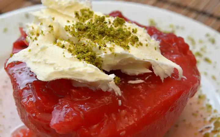ayva-tatlisi-tarifi-1-720x450.webp