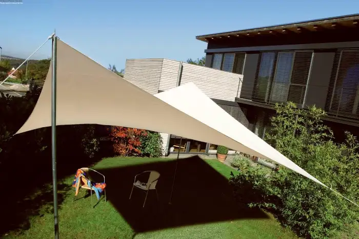 bahçe-şemsiye-modelleri-1-700x466.webp