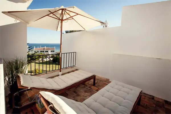 bahce_balkon_dekorasyon_onerileri_3.webp