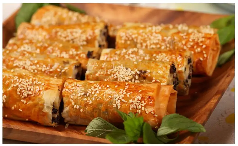 baklava-hamurundan-börek.webp