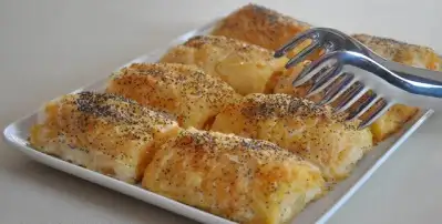 Baklava Yufkasından Patatesli Börek.webp
