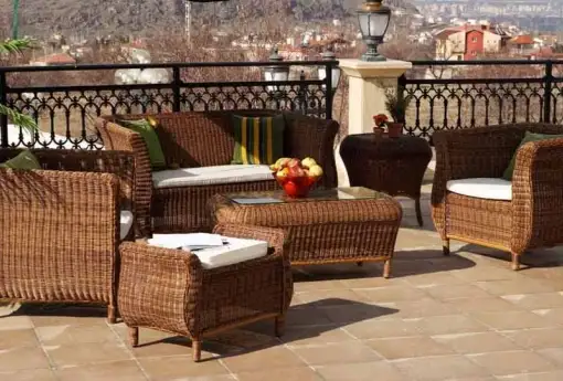 balkon-bahçe-dekorasyon-ve-mobilyaları-15.webp
