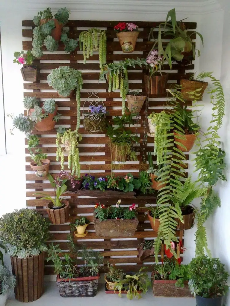 balkon_dik_duvar_dekoarasyonlari_saksilari.jpg