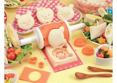 bandai-cook-joy-sand-maker-1.webp