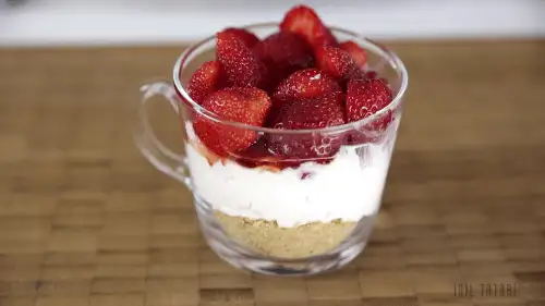 bardakta-cheesecake-tarifi.webp
