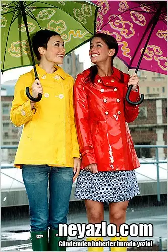 bayan_yagmurluk_modelleri_trend_moda_2015_22.webp