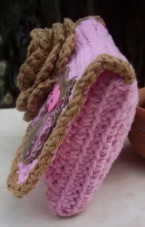 baykuş-desenli-pembe-örgü-kitap-çantası-modeli-289x450.webp
