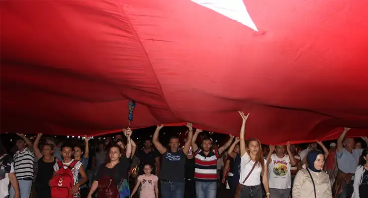 bayrakalti-743x400.webp