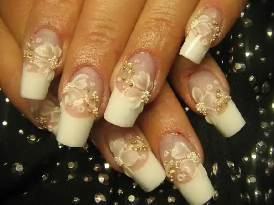 beautiful-bridal-nail-design.webp