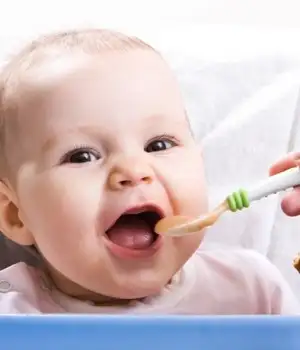 bebeklere-bal-verılmelımı-300x350.webp
