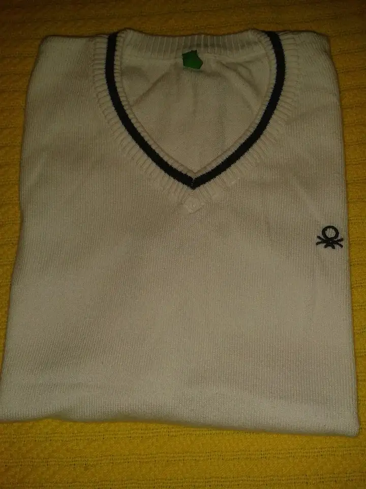 benetton süveter 9-10 yaş 10 tl.webp