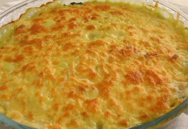 besamel-soslu-ispanak.webp