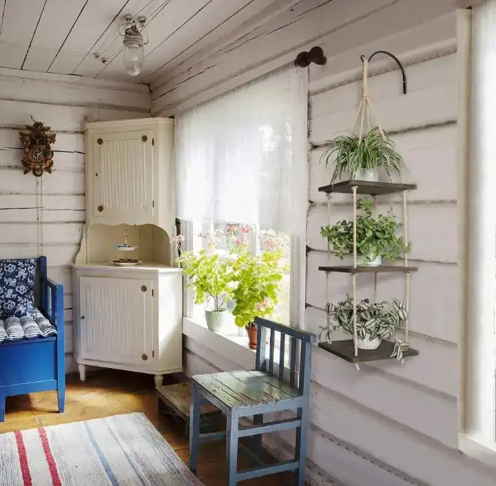 bitki_standi_saksi_modelleri_ciceklik.webp
