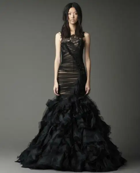 black-mermaid-bridesmaid-dresses-fiea2llu.webp