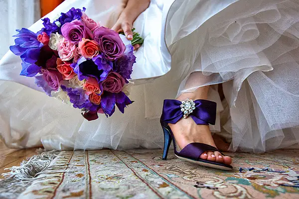 blue-shoes-emin-kuliyev-1.webp