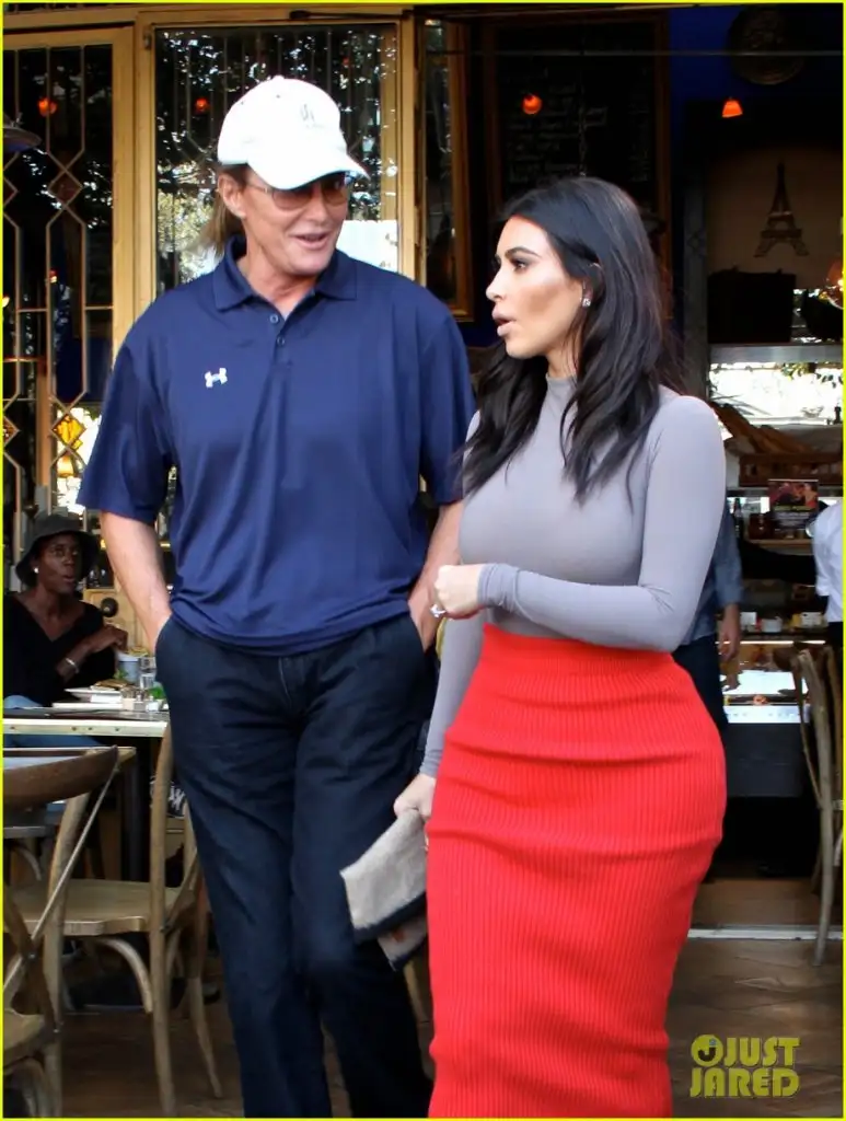 bruce-jenners-transition-to-woman-has-been-confirmed-14.webp