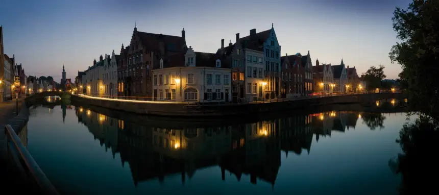bruges-spiegelrei-lange-rei-c2a9-jan-darthet.webp
