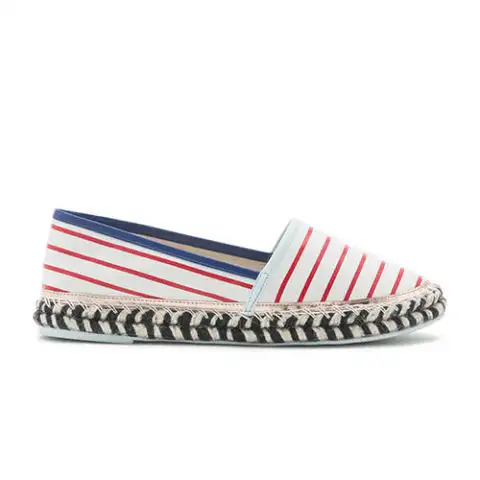 BU-YAZ-HER-KADININ-EDİNMESİ-GEREKEN-10-ESPADRİL-5.webp