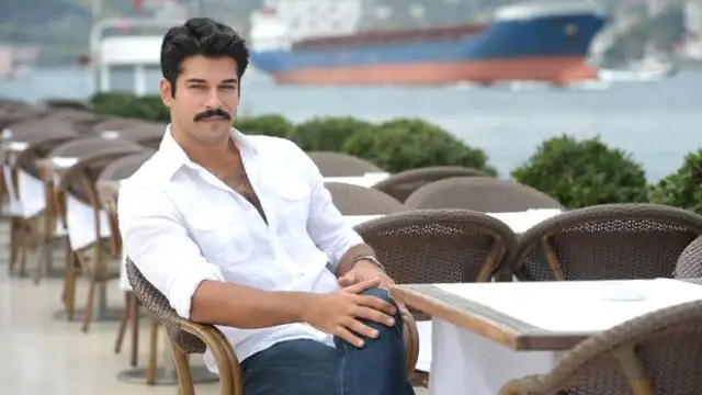 burak-ozcivit-ameliyat-oldu-7710864_x_4293_o.webp
