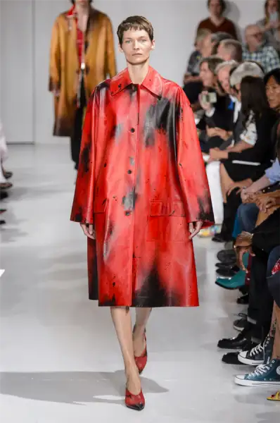 calvin-klein-2018-sonbahar-kis-koleksiyonu-53883-8092017150539.webp