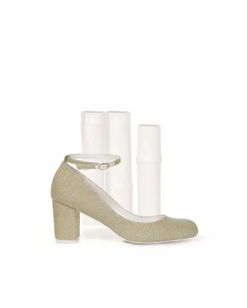 calzado-para-novia-estilo-rejilla-en-color-dorado-atados-al--97147.webp