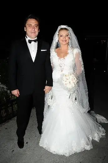 Cem Ar¦-soy - Zahide Yeti+ş 1.webp