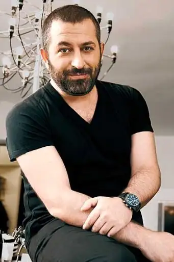 cem-yilmaz-3-milyon-dolara-daire-aldi-7280929_x_4212_o.webp