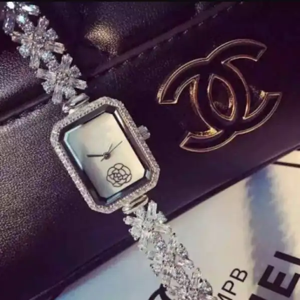 chanel-pırlanta-saat-modeli.webp