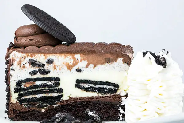 cheesecake-factory-oreo.webp