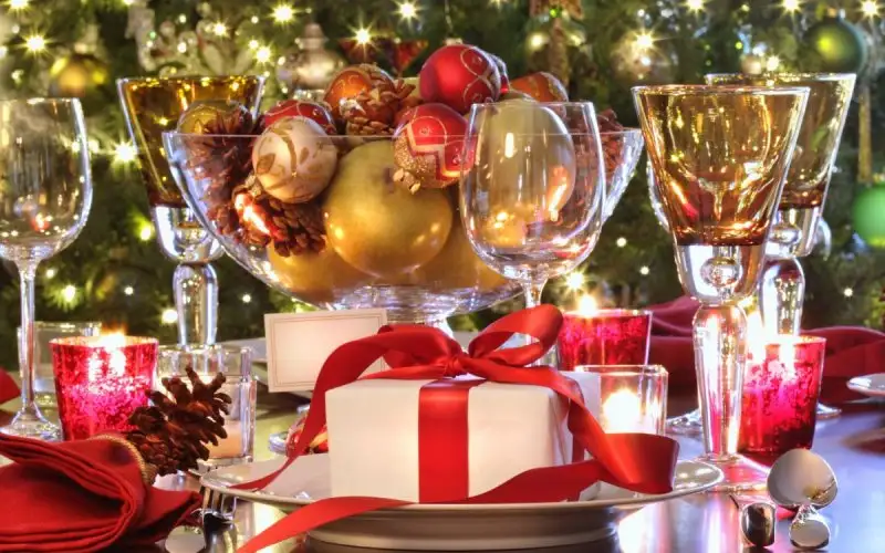 Christmas-Dinner.webp