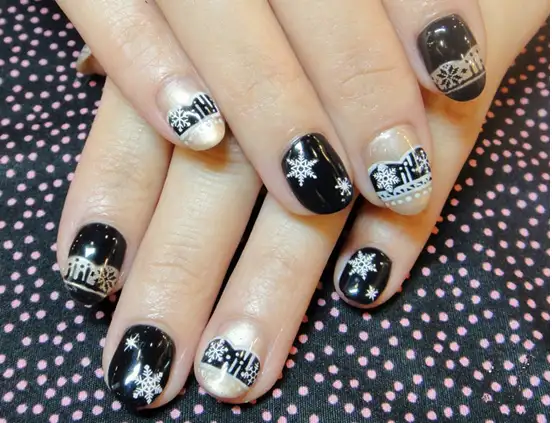 christmas-nail-design-2013christmas-nail-designs-2013-nail-art-designs-bamctl5t.webp