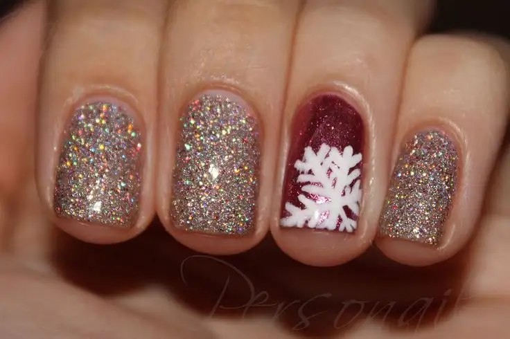 christmas-party-nailart03 (1).webp