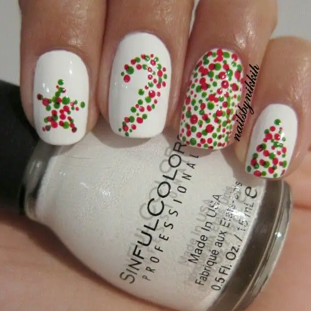 christmas-party-nailart10.webp