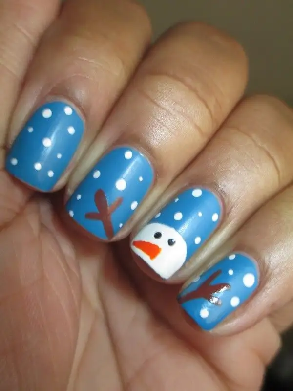 christmas-party-nailart12.webp