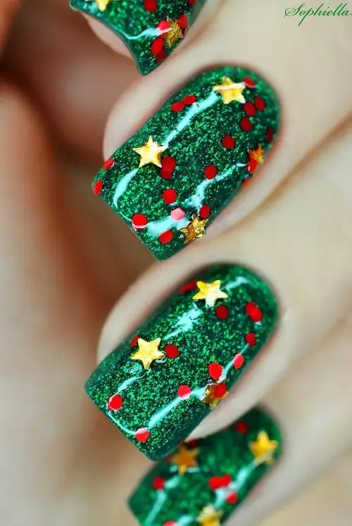 christmas-party-nailart17.webp