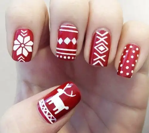 christmas-party-nailart22.webp