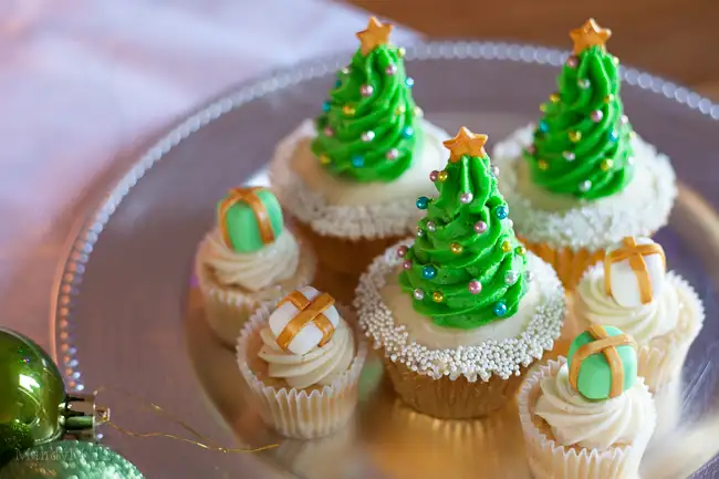 Christmas+Tree+Cupcake-2103.webp