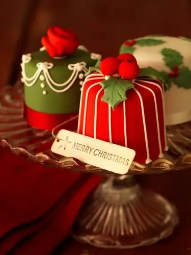 ChristmasMiniCakes120528std.webp