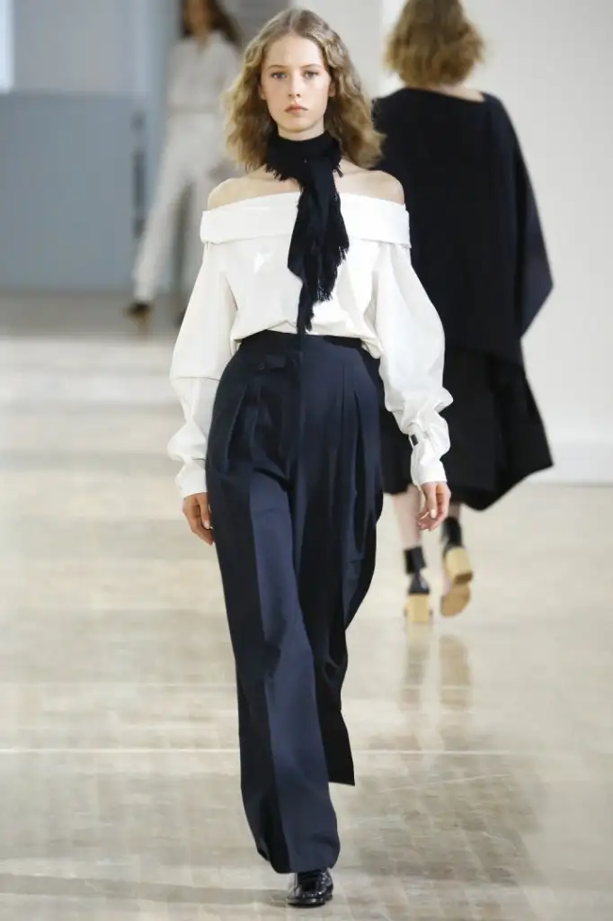 christophe-lemaire-ilkbahar-yaz-2016-paris-moda-haftasi-_lem0073.webp