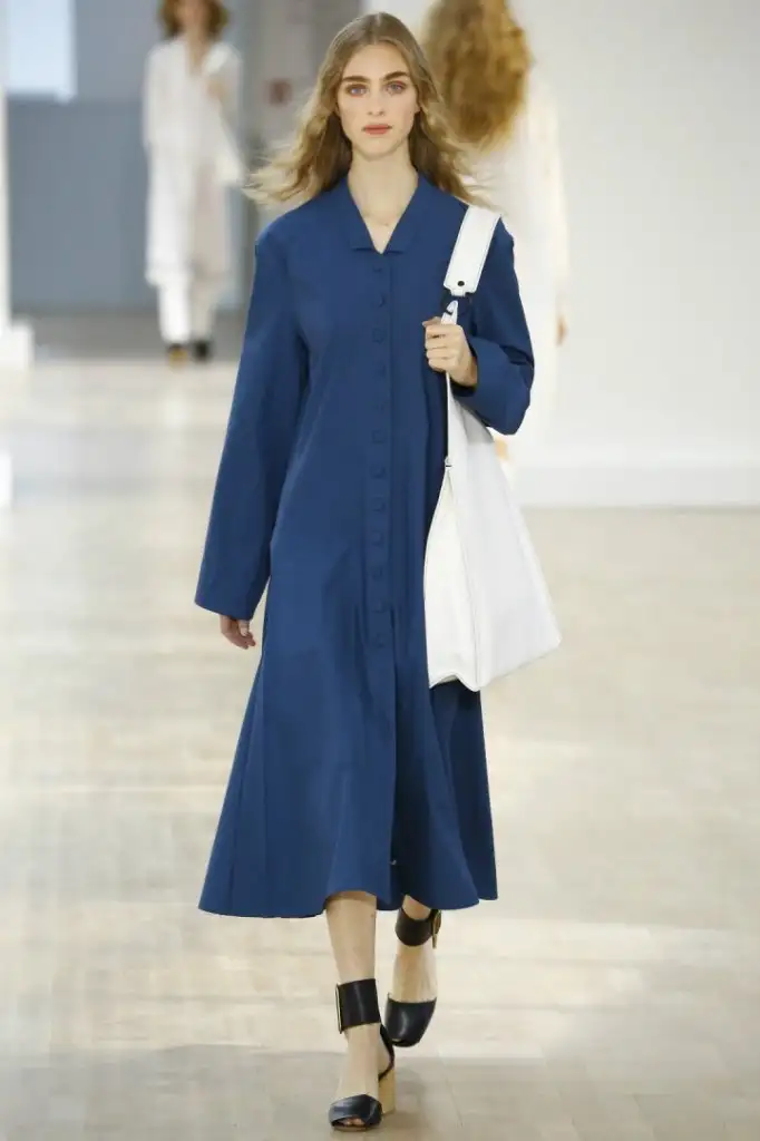christophe-lemaire-ilkbahar-yaz-2016-paris-moda-haftasi-_lem0127-1444727538.webp