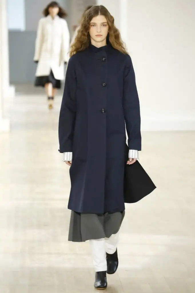 christophe-lemaire-ilkbahar-yaz-2016-paris-moda-haftasi-_lem0307.webp