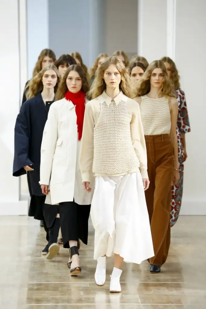 christophe-lemaire-ilkbahar-yaz-2016-paris-moda-haftasi-_lem0427.webp