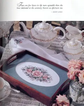 cicek-ve-melek-islemeli-kanavice-isi-modelleri-13.webp