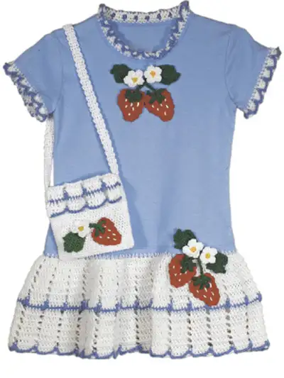 çilek-desenli-örgü-bebek-elbise-modeli.webp